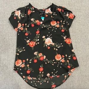 41 Hawthorn Tulip sleeve blouse